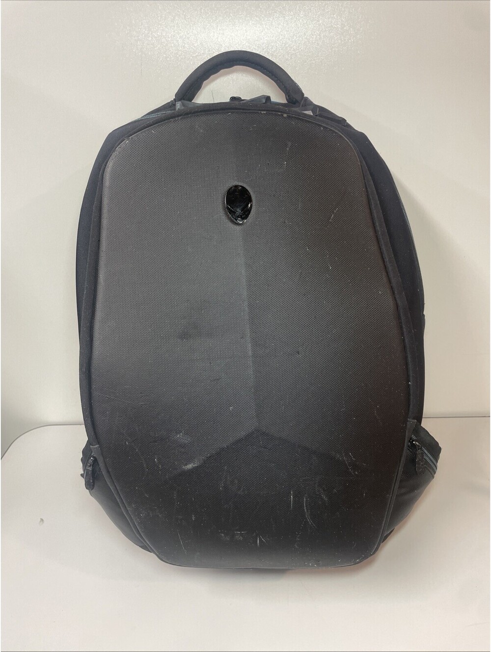 Alienware Vindicator Backpack laptop bag 17" Super Clean!